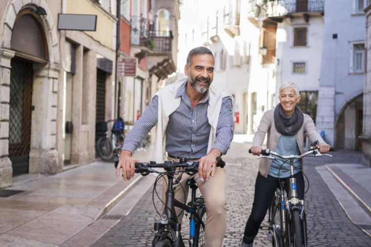 Faut-il partir à l'étranger pour sa retraite ? Comment faire ? Que se passe-t-il ? / iStock.com - Vesnaandjic