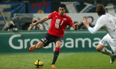 Adil Rami aurait été victime de racisme par un ancien défenseur bien connu en Ligue 1