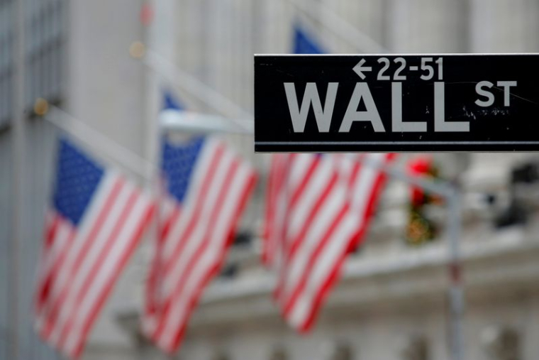 WALL STREET OUVRE EN HAUSSE