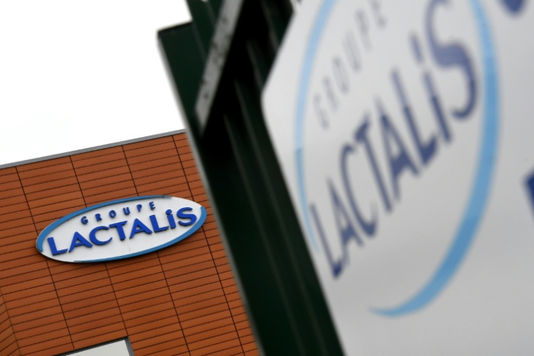 Lactalis annonce le lancement d'un vaste rappel de lait infantile en France et dans de nombreux pays à travers le monde ( AFP / DAMIEN MEYER )