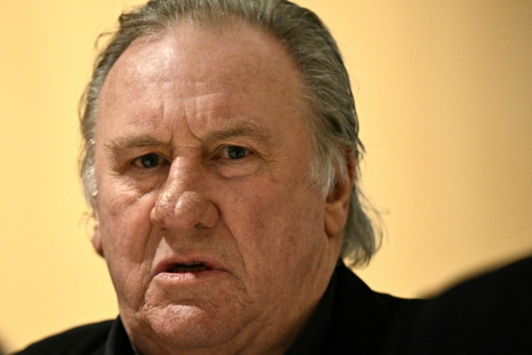 L'acteur français Gérard Depardieu lors de son procès pour agressions sexuelles, le 27 mars 2025 à Paris ( AFP / JULIEN DE ROSA )