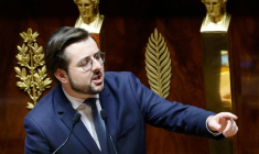 Le député socialiste Philippe Brun à Paris le 21 octobre 2024 ( AFP / Ludovic MARIN )