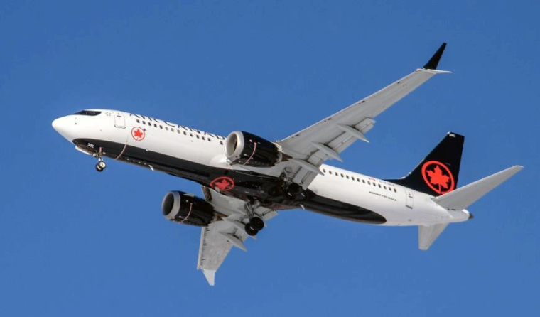 Un 737 MAX-8 (crédit : Caribb / Flickr)