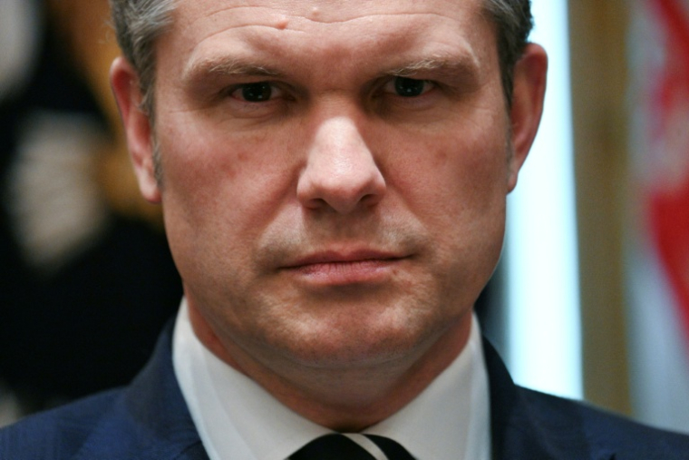 Le ministre de la Défense américain Pete Hegseth, le 26 mars 2026, à Washington ( AFP / Jim WATSON )