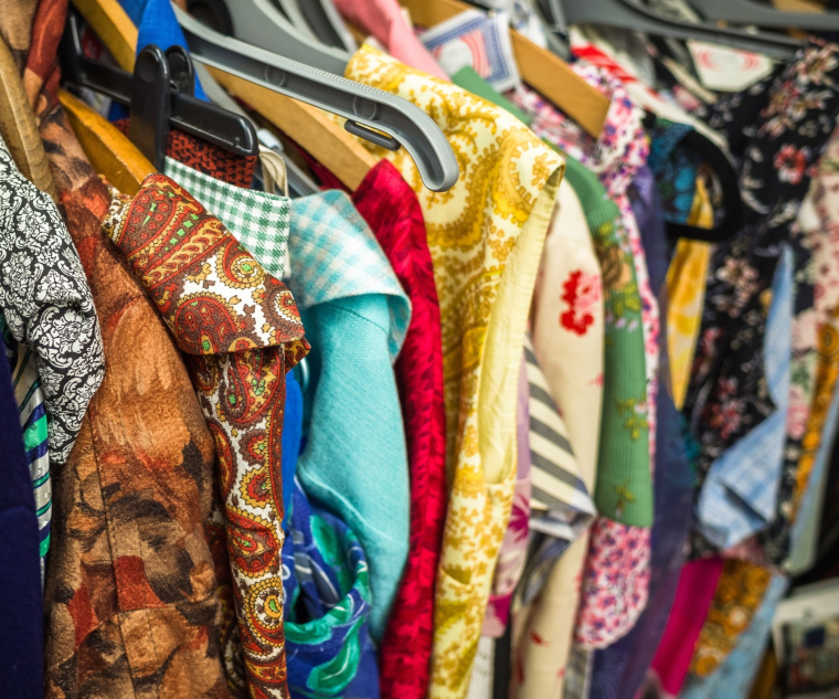 Les produits de seconde main : une tendance écoresponsable (Crédits photo : Shutterstock)