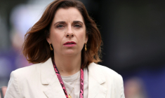 La ministre des Communications australienne Anika Wells à Melbourne, le 7 mars 2026 ( AFP / Martin KEEP )