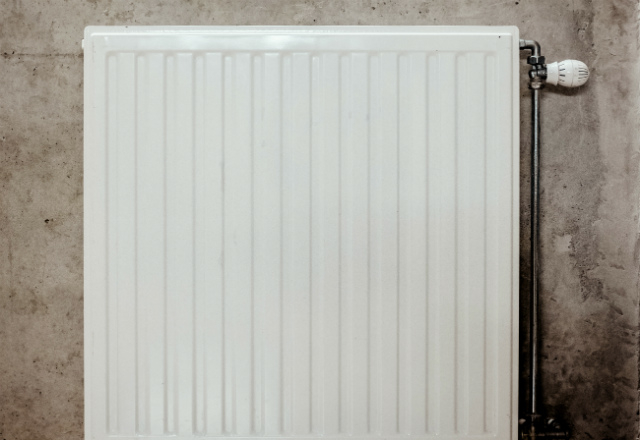 La pompe à chaleur comme solution alternative pour faire des économies d'energie.(Crédits: Bernard Hermant on unsplash)