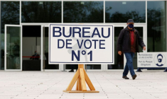 OUVERTURE DES BUREAUX DE VOTE POUR LE PREMIER TOUR DES RÉGIONALES