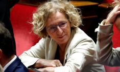 FREINS À L'APPRENTISSAGE, PÉNICAUD TANCE LES RÉGIONS