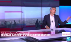 Vote de confiance J-5 : Nicolas Sarkozy charge l'exécutif, François Bayrou continue d'y croire