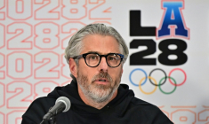 Casey Wasserman lors d'une conférence de presse à Los Angeles, le 5 juin 2025 ( AFP / Frederic J. BROWN )