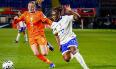 Battues aux Pays-Bas, les Bleues perdent la tête