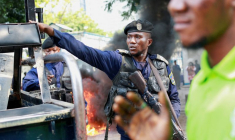 La police congolaise disperse des manifestants près des ambassades occidentales à Kinshasa
