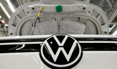 VOLKSWAGEN: LE BÉNÉFICE D'EXPLOITATION A CHUTÉ DE PRÈS DE MOITIÉ EN 2020