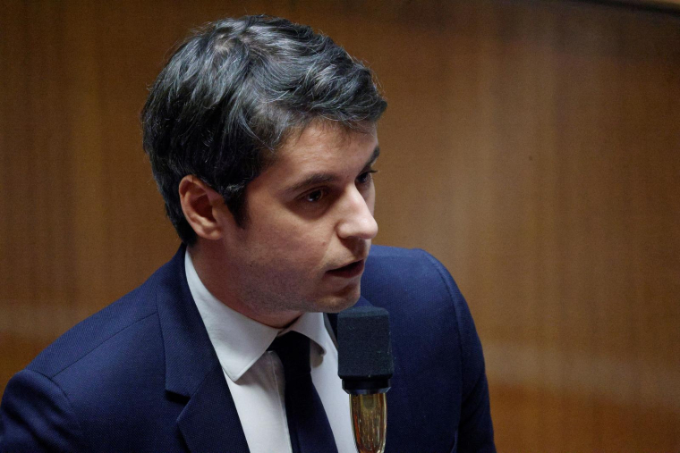 Gabriel Attal, le 15 février 2023, à Paris ( AFP / GEOFFROY VAN DER HASSELT )