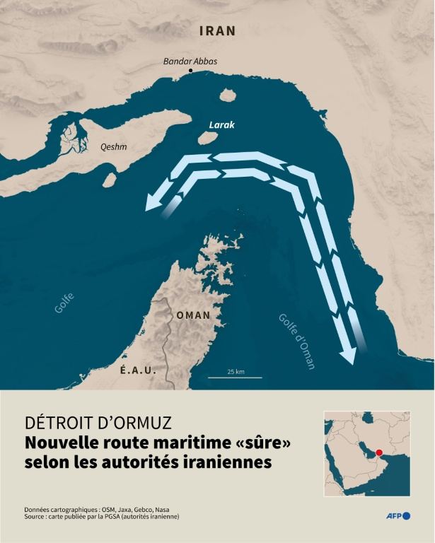 Carte montrant la nouvelle route maritime pour entrer et sortir du Golfe via le détroit d'Ormuz, "sûre"  selon les autorités iraniennes, qui ont exigé vendredi 19 juin que tous les navires souhaitant franchir le détroit soumettent "48 heures à l'avance" une demande de transit ( AFP / Valentina BRESCHI )