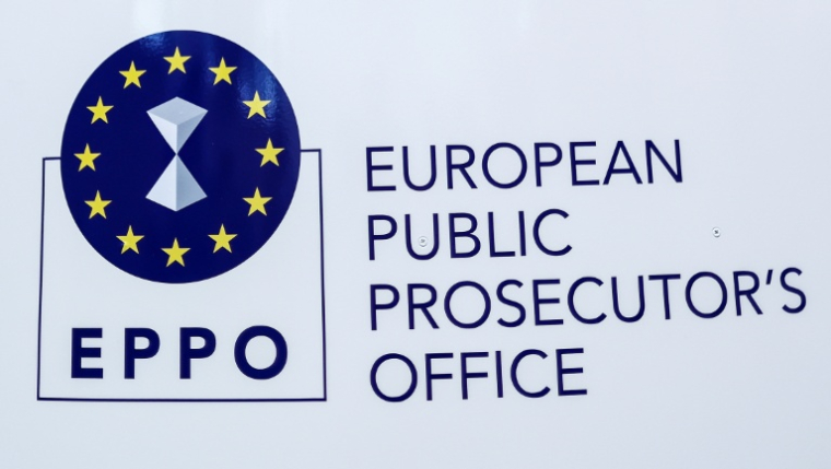 Le logo du Parquet européen (EPPO) au siège de l'institution à Luxembourg, le 1er juin 2021. ( AFP / Kenzo TRIBOUILLARD )