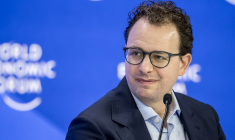 Le PDG d'Anthropic, Dario Amodei, à Davos, en Suisse, le 23 janvier 2025. ( AFP / FABRICE COFFRINI )