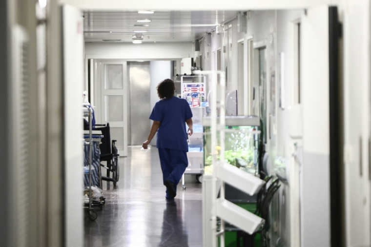 La justice reconnaît un "lien direct" entre le cancer du sein d'une infirmière et son travail de nuit ( AFP / Thibaud MORITZ )