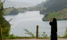 LA DISSIMULATION DU VISAGE INTERDITE PAR RÉFÉRENDUM EN SUISSE