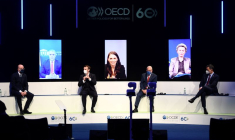 L'OCDE RELÈVE ENCORE SES PRÉVISIONS MAIS LA REPRISE RESTE INÉGALE