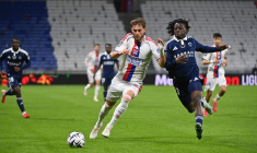 Malmené par le Paris FC, l'OL sauve un point sur le gong