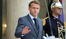 Le président de la République Emmanuel Macron à Paris le 13 octobre 2026 ( AFP / Ludovic MARIN )