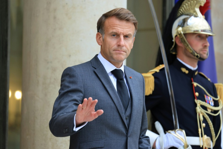 Le président de la République Emmanuel Macron à Paris le 13 octobre 2026 ( AFP / Ludovic MARIN )