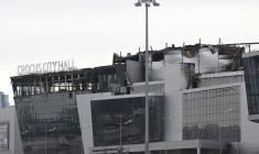 Les dégâts de la salle de concert Crocus City Hall, dans la banlieue nord de Moscou, une semaine après un attentat meurtrier, le 29 mars 2024 ( AFP / NATALIA KOLESNIKOVA    )
