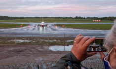 L'INDIGNATION INTERNATIONALE NE RETOMBE PAS APRÈS LE DÉTOURNEMENT D'UN AVION PAR MINSK