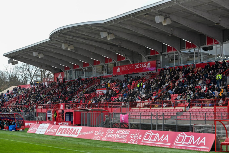Première Ligue : Un homme qui tentait de voler les sous-vêtements de joueuses arrêté par la police