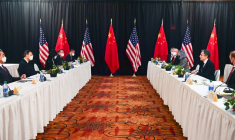 USA/CHINE: PREMIÈRE RÉUNION TENDUE EN ALASKA