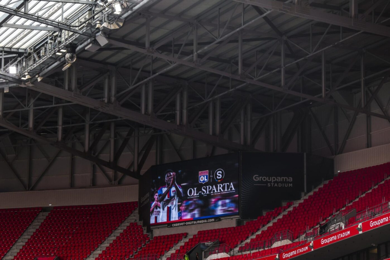 Un départ d'incendie près du Groupama Stadium avant OL-Sparta