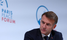 Emmanuel Macron, au Forum de la Paix de Paris, le 29 octobre 2025 ( POOL / GONZALO FUENTES )