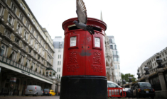 ROYAL MAIL AVERTIT SUR SES PRÉVISIONS, LE TITRE PLONGE