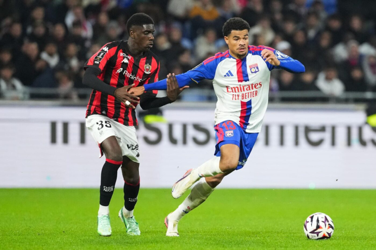 Lyon nasse Nice et prend la tête de la Ligue 1