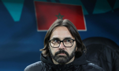 Reynald Pedros retrouve un banc