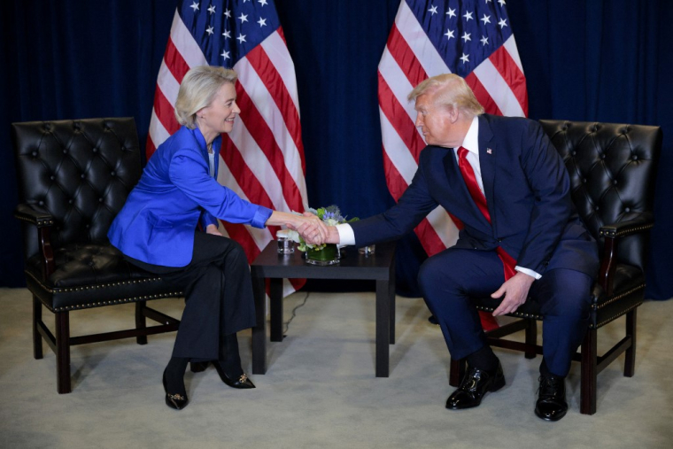 Ursula von der Leyen et Donald Trump à New York, aux États-Unis, le 23 septembre 20025. ( GETTY IMAGES NORTH AMERICA / CHIP SOMODEVILLA )