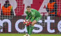 Neuer continue l'aventure avec le Bayern