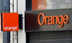 ORANGE DÉPASSE LES ATTENTES AU TROISIÈME TRIMESTRE, AUGMENTE L'ACOMPTE SUR DIVIDENDE