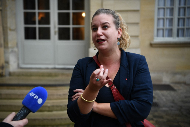 Mathilde Panot à Paris, le 14 octobre 2022. ( AFP / CHRISTOPHE ARCHAMBAULT )
