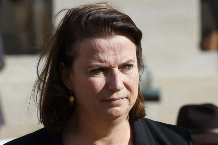 Le numérique "ne peut pas se substituer aux rendez-vous physiques, téléphoniques ou aux dépôts de documents papiers" a dénoncé Claire Hédon ce mardi 25 mars. ( POOL / LUDOVIC MARIN )