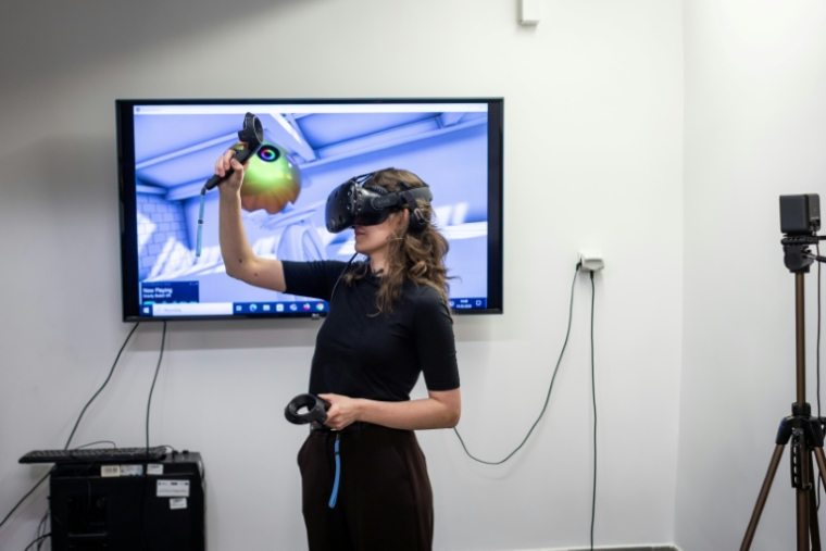 Zuzanna Franczak, enseignante-assistante   à l'Académie des Beaux-Arts de Gdansk, le 11 mars 2026 à Gdansk, en Pologne  ( AFP / Wojtek RADWANSKI )