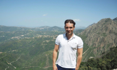 Le journaliste Christophe Gleizes, sur une photographie sans lieu ni date, diffusée le 30 janvier 2025 par sa famille ( SO PRESS-RSF / COURTESY OF THE GLEIZES FAMILY / Handout )