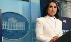 La directrice du renseignement national américain Tulsi Gabbard, à la Maison Blanche, à Washington, aux Etats-Unis, le 23 juillet 2025 ( AFP / ANDREW CABALLERO-REYNOLDS )