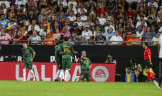 Bousculé, le Betis ne tremble pas face à Valence
