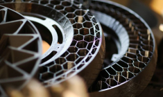 Roues imprimées en 3D de la moto électrique NERA du fabricant allemand d'imprimantes 3D BigRep