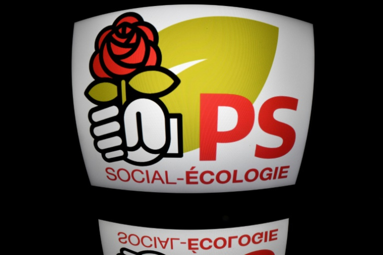 Le Parti socialiste a démarré à Blois ses universités d'été, avec l'ambition de proposer "un autre chemin budgétaire" et de se poser en alternative au gouvernement de François Bayrou ( AFP / LIONEL BONAVENTURE )