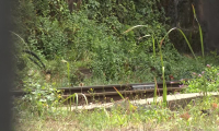 Gironde: images des lieux où deux adolescentes ont été percutées par un train