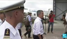 Mayotte : Gérald Darmanin promet de freiner l'immigration sur l'île